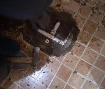 尉犁卫生间漏水维修公司为您分享下卫生间渗水如何处理及注意事项